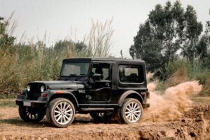 Mahindra S101 compact SUV